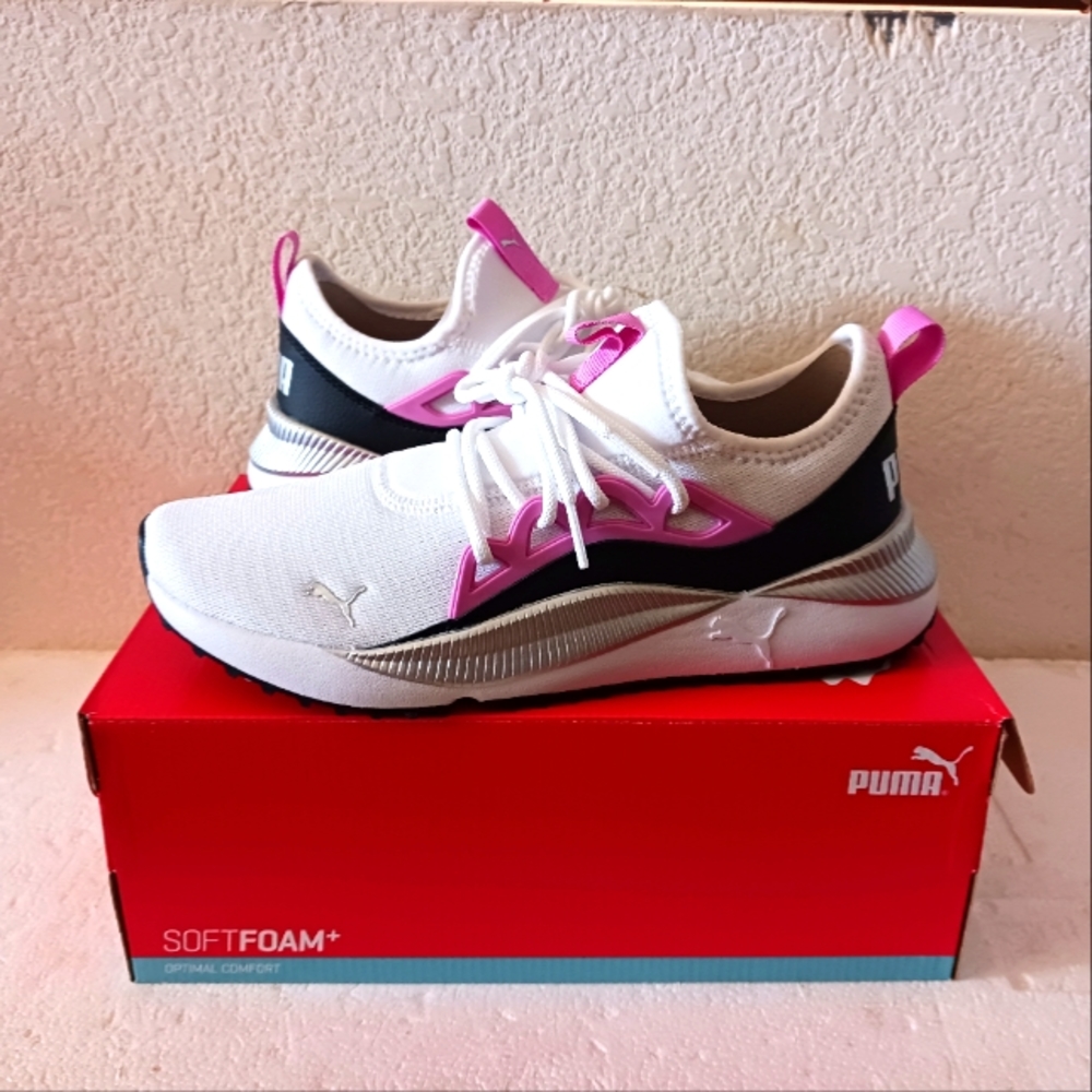 Puma - Picture 1 of 4
